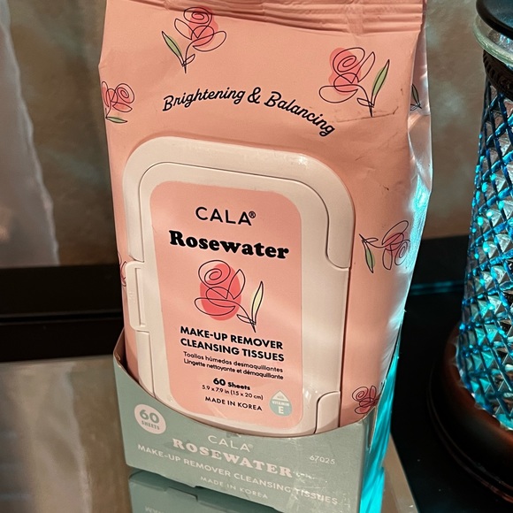 CALA Rosewater MAKE-UP REMOVER
CLEANSING TISSUES 60 sheets with Vitamin E. NEW - Picture 3 of 7